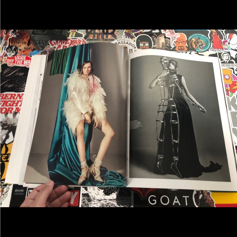 Interview Magazine April/May 2018 - Picture 8 of 9